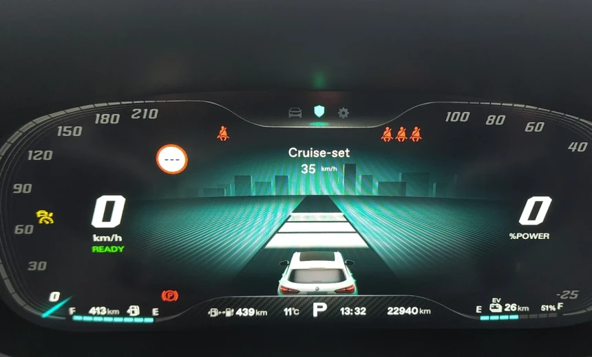 MG EHS 2022 Hybrid Electric/Gasoline Automatic Image 10