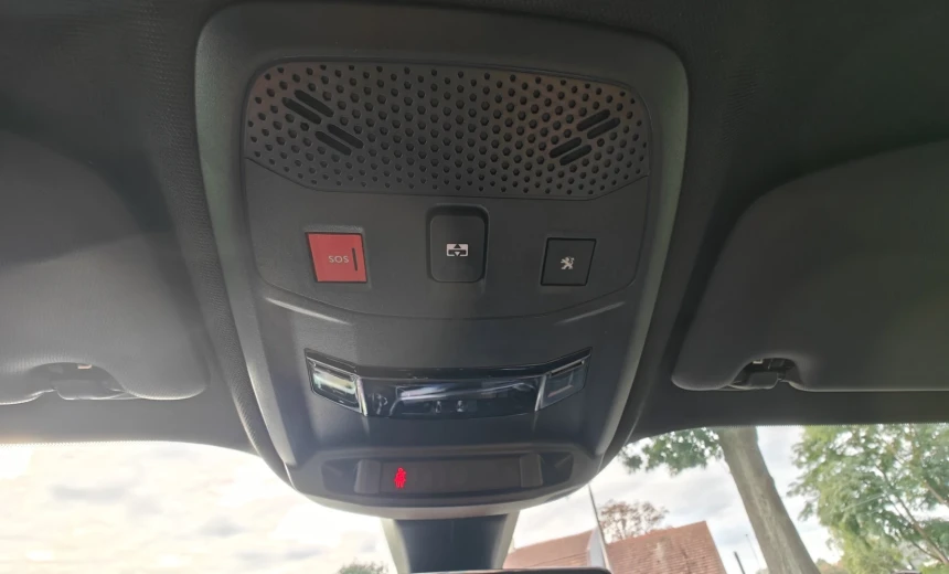 Peugeot e-2008 2021 Electric Automatic Image 16