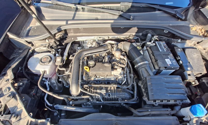 Audi Q2 2023 Gasoline Manual Image 8