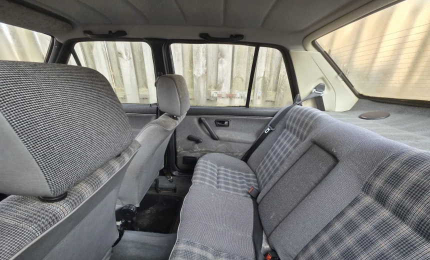 Volkswagen Jetta 1987 Gasoline Manual Image 3