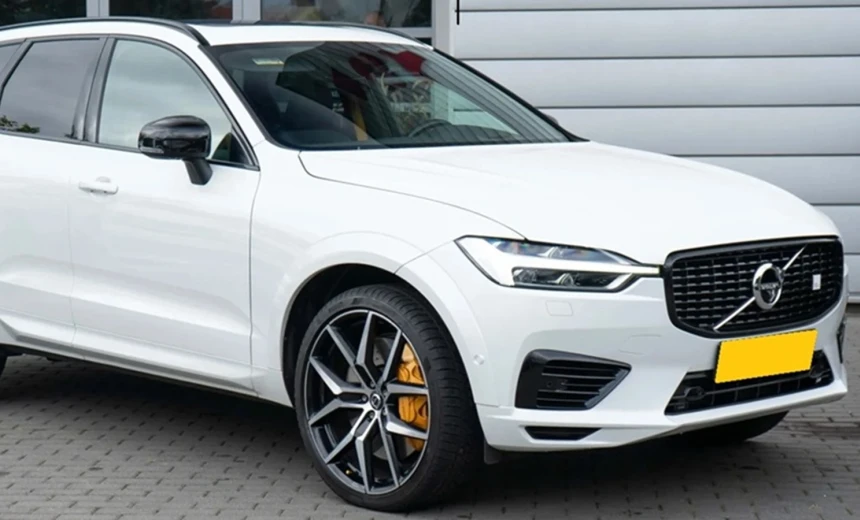 Volvo XC60 2020 Hybrid Electric/Gasoline Automatic Image 1