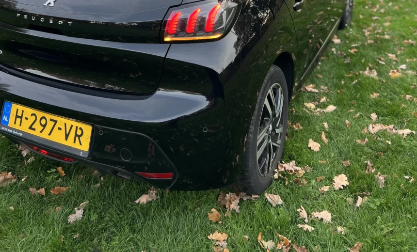 Peugeot 208 2020 Gasoline Manual Image 2