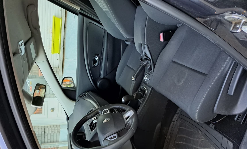Renault Megane 2012 Diesel Manual Image 8