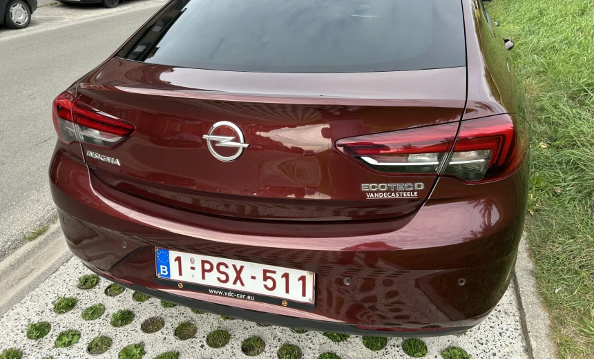Opel Insignia 2019 Diesel Manual Image 6