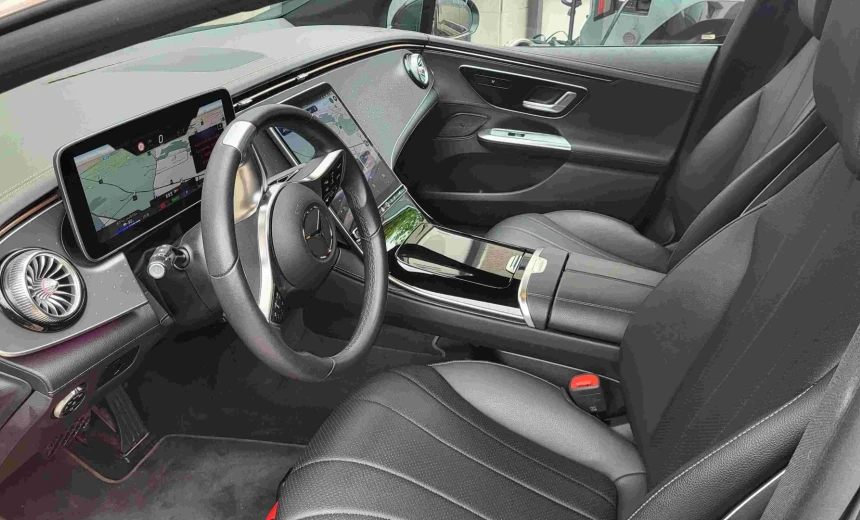 Mercedes-Benz EQE 300 2023 Electric Automatic Image 3