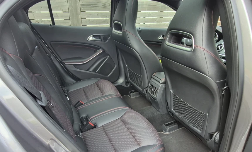 Mercedes-Benz GLA 200 2015 Diesel Manual Image 8