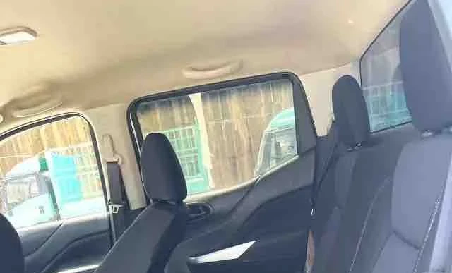 Nissan Navara 2022 Gasoline Manual Image 5
