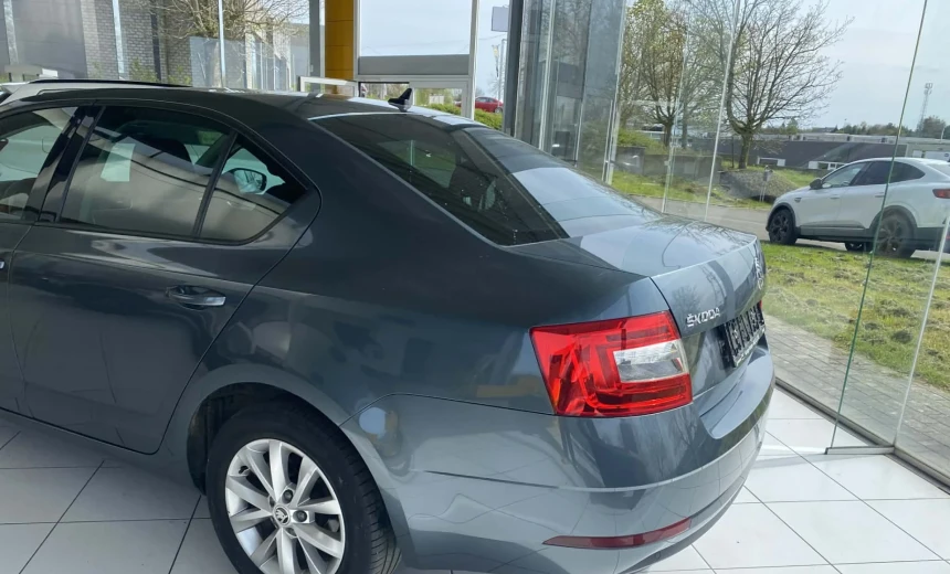 Skoda Octavia 2018 Diesel Automatic Image 4
