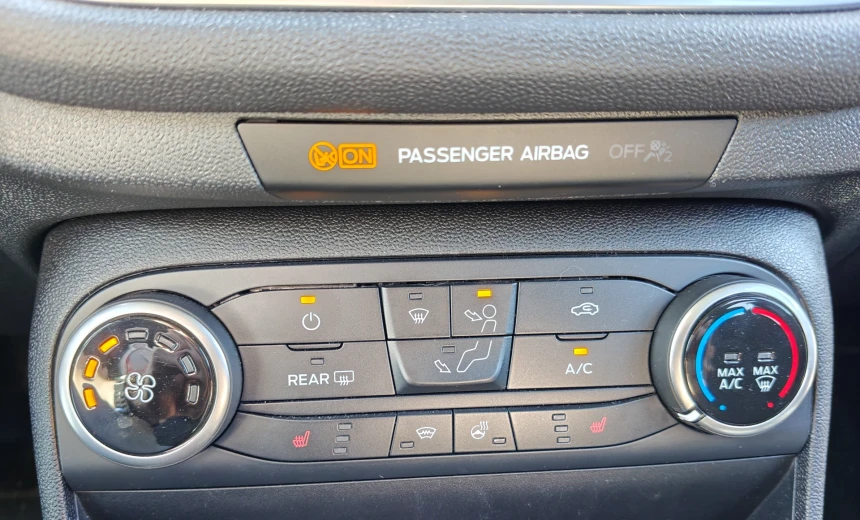 Ford Fiesta 2023 Gasoline Manual Image 5