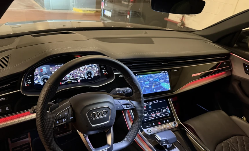 Audi Q8 2024 Hybrid Electric/Gasoline Automatic Image 16