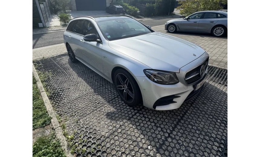 Mercedes-Benz E 55 AMG 2018 Hybrid Electric/Gasoline Automatic Image 2