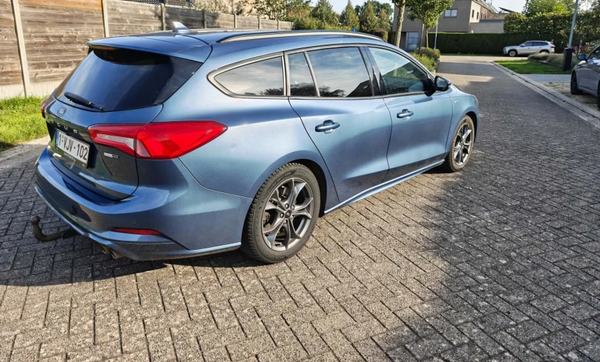 Ford Focus 2020 Hybrid Electric/Gasoline Manual Image 7