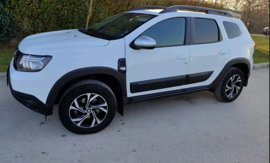 Dacia Duster 2022 Gasoline Manual Image 8