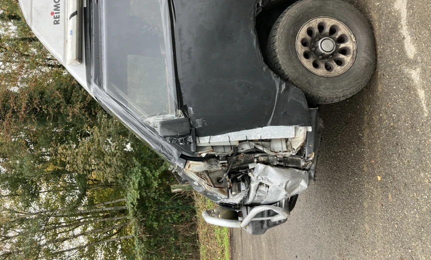 Mitsubishi Delica 1991 Diesel Automatic Image 2