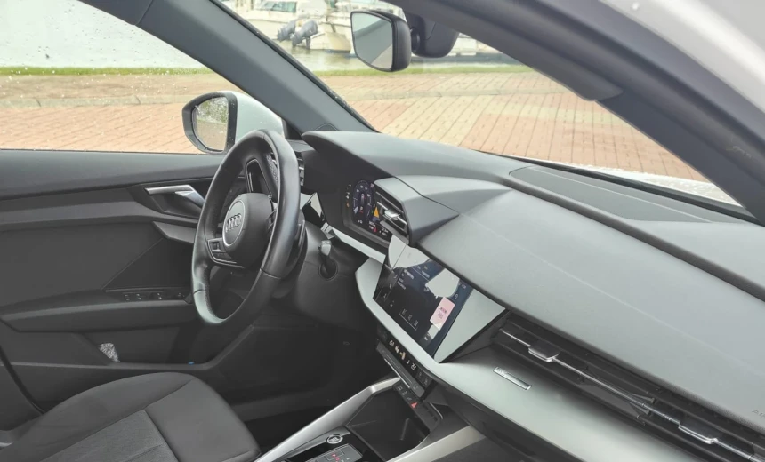 Audi A3 2022 Hybrid Electric/Gasoline Automatic Image 7