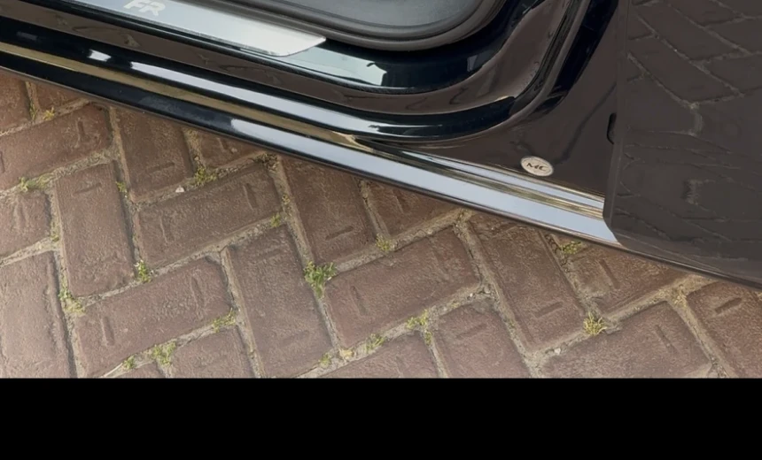 SEAT Leon e-Hybrid 2021 Hybrid Electric/Gasoline Automatic Image 0