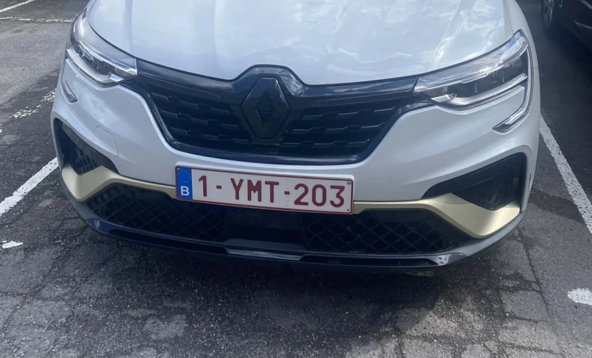 Renault Arkana 2023 Hybrid Electric/Gasoline Automatic Image 14