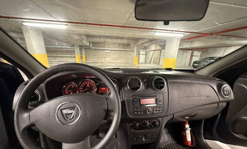 Dacia Sandero 2015 Diesel Manual Image 15