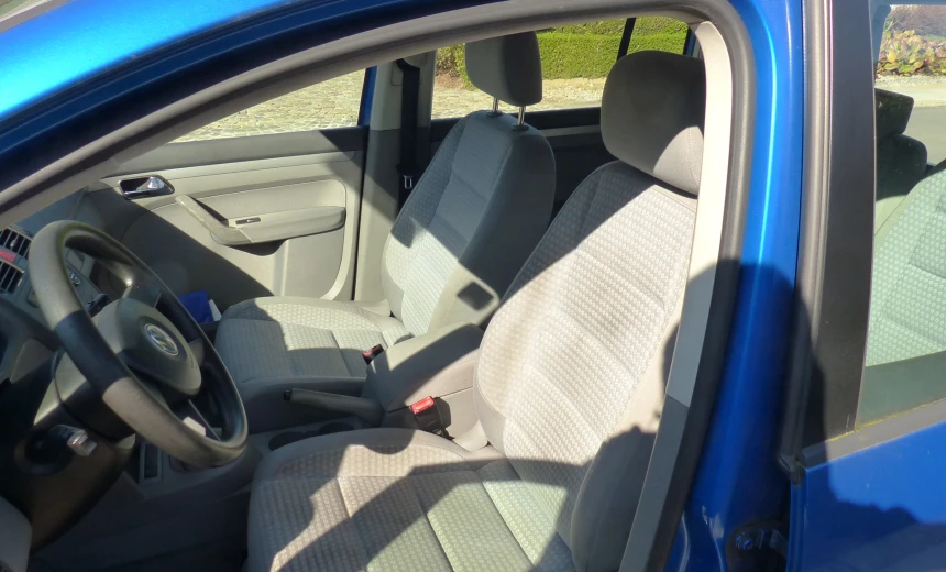 Volkswagen Touran 2004 Diesel Manual Image 6