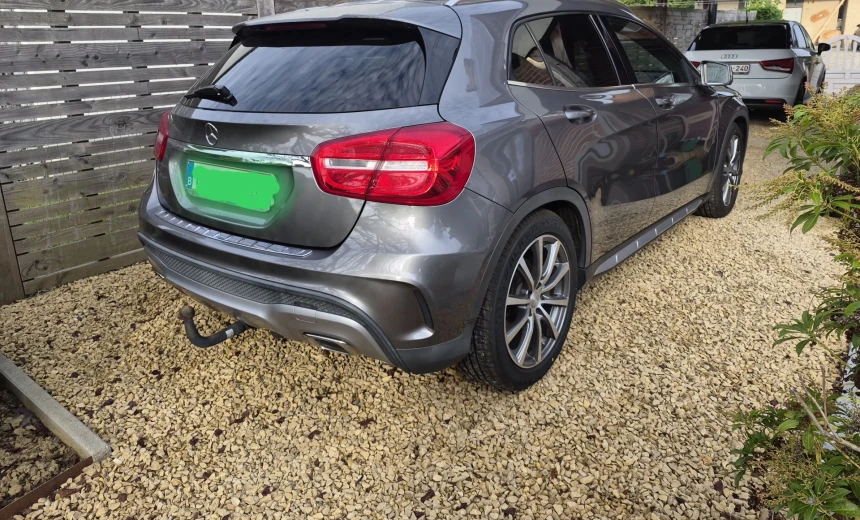 Mercedes-Benz GLA 200 2015 Diesel Manual Image 1