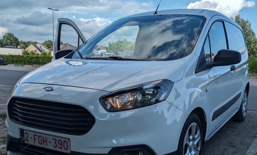 Ford Transit Courier 2019 Diesel Manual Image 4