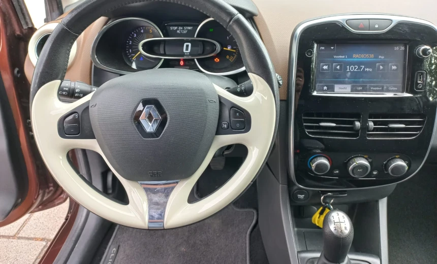 Renault Clio 2015 Diesel Manual Image 2