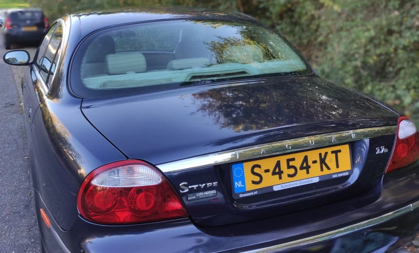 Jaguar S-Type 2007 Diesel Automatic Image 11