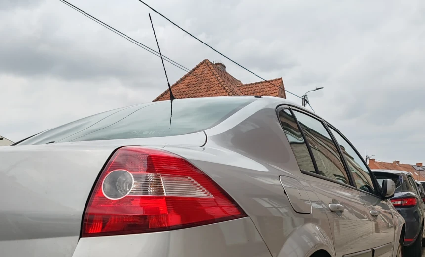 Renault Megane 2005 Gasoline Manual Image 2