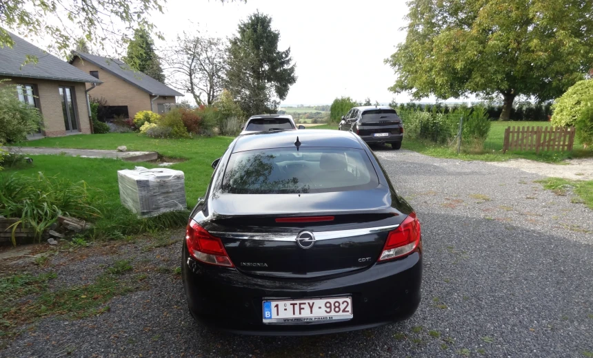 Opel Insignia 2012 Diesel Manual Image 3