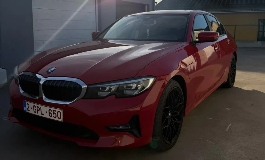 BMW 330 2021 Hybrid Electric/Gasoline Automatic Image 0