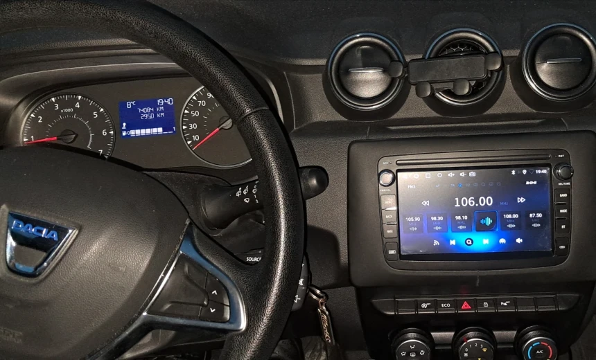 Dacia Duster 2018 Diesel Manual Image 7