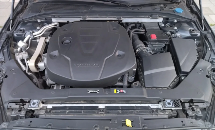 Volvo V60 2020 Diesel Manual Image 12