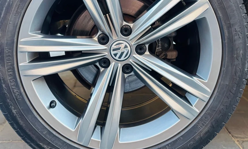 Volkswagen Tiguan Allspace 2020 Gasoline Automatic Image 13