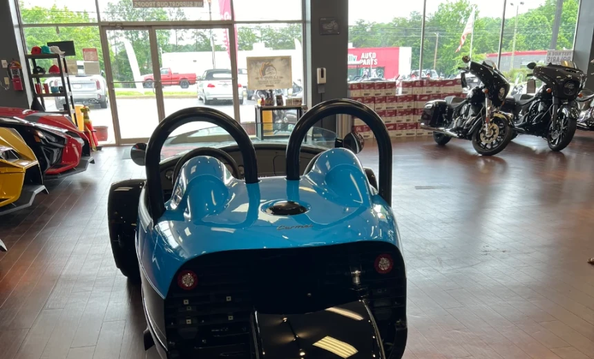 Vanderhall Carmel 2023 Gasoline Automatic Image 2