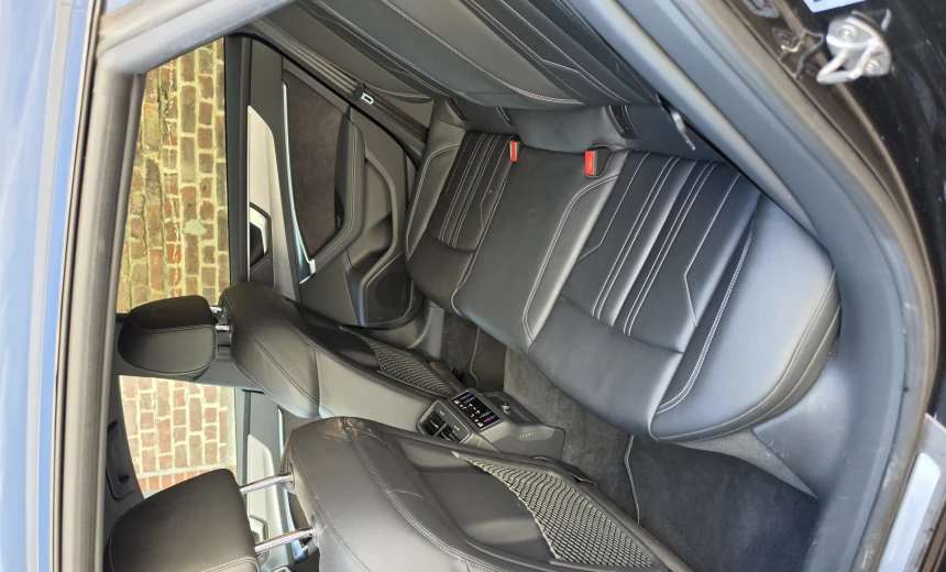 Audi A7 2020 Hybrid Electric/Gasoline Automatic Image 11