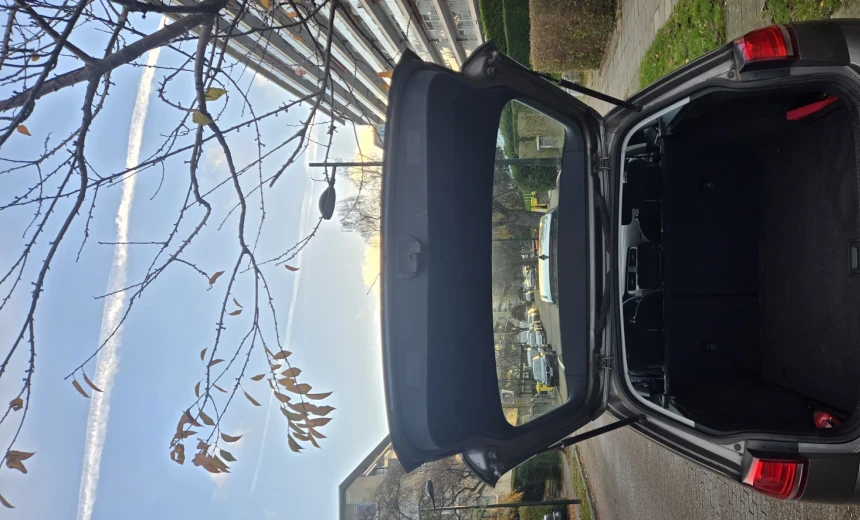 Volkswagen Golf Variant 2014 Diesel Manual Image 12