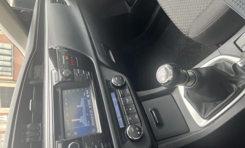 Toyota Corolla 2015 Diesel Manual Image 13