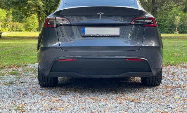 Tesla Model Y 2022 Electric Automatic Image 1