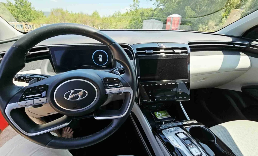 Hyundai Tucson 2021 Hybrid Electric/Gasoline Automatic Image 11