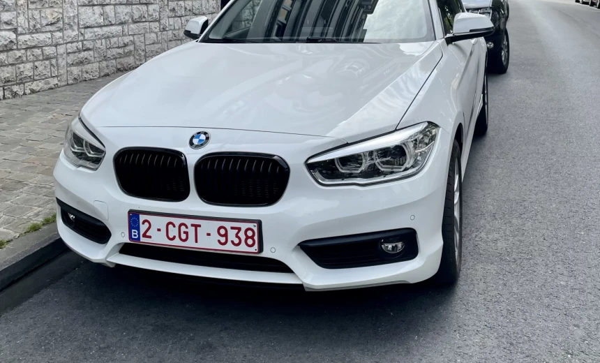 Volkswagen Golf GTI 2017 Gasoline Automatic Image 9