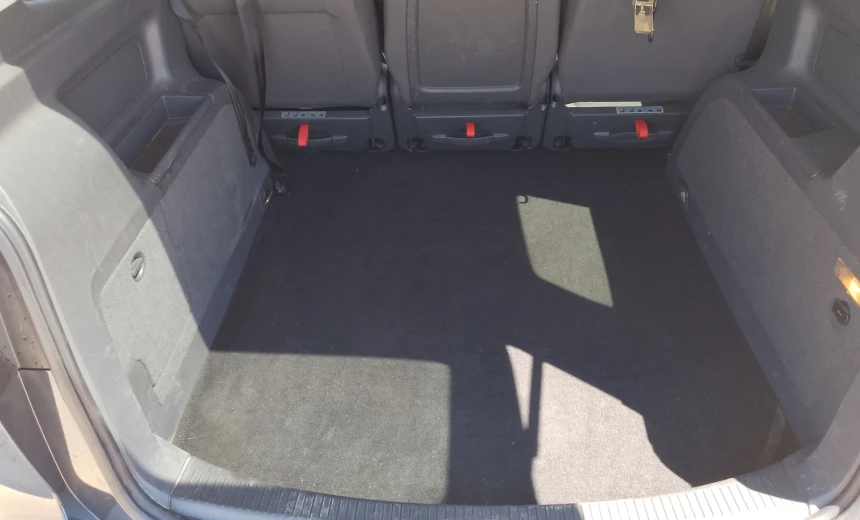 Volkswagen Touran 2014 Diesel Manual Image 6