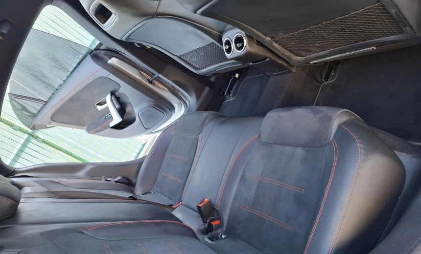 Mercedes-Benz CLA 180 2020 Gasoline Manual Image 7