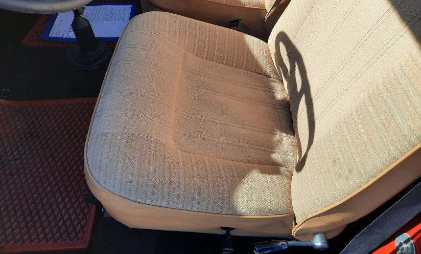 MINI 1000 1985 Gasoline Manual Image 1