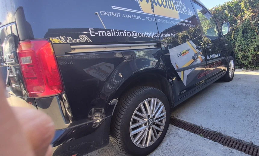 Volkswagen Caddy 2016 Diesel Automatic Image 8