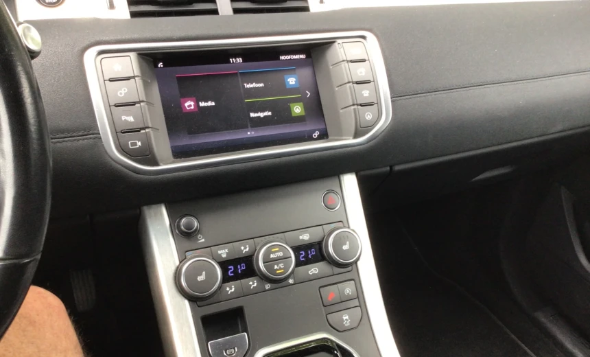 Land Rover Range Rover Evoque 2017 Diesel Automatic Image 4
