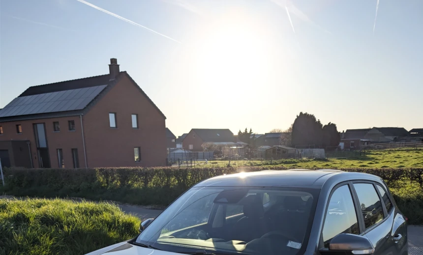 MG ZS 2025 Hybrid Electric/Gasoline Automatic Image 1