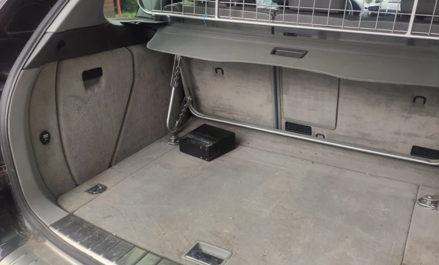 Porsche Cayenne 2005 Gasoline Manual Image 7