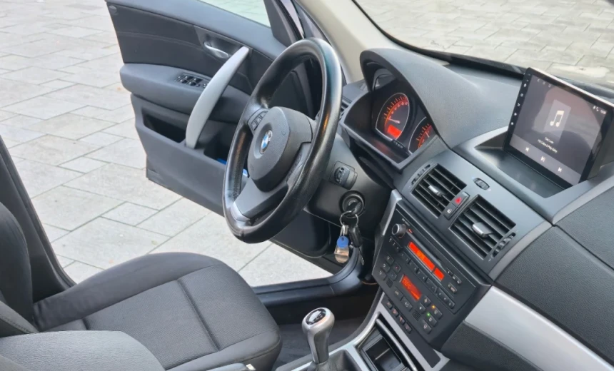 BMW X3 2009 Gasoline Manual Image 10