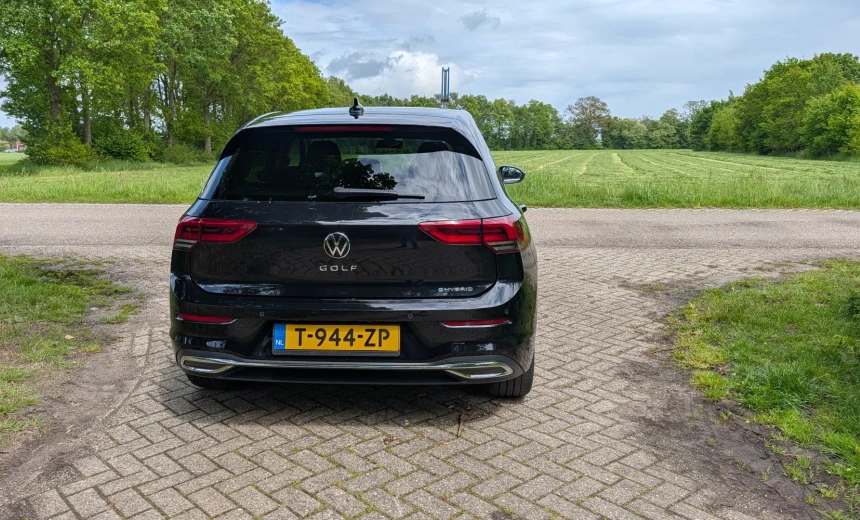 Volkswagen Golf GTD 2021 Hybrid Electric/Gasoline Automatic Image 9
