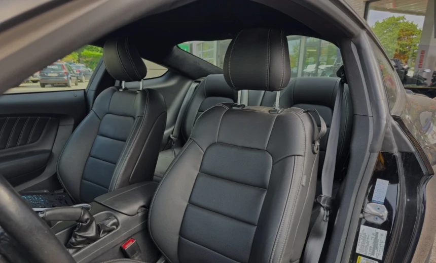 Ford Mustang 2018 Gasoline Automatic Image 9